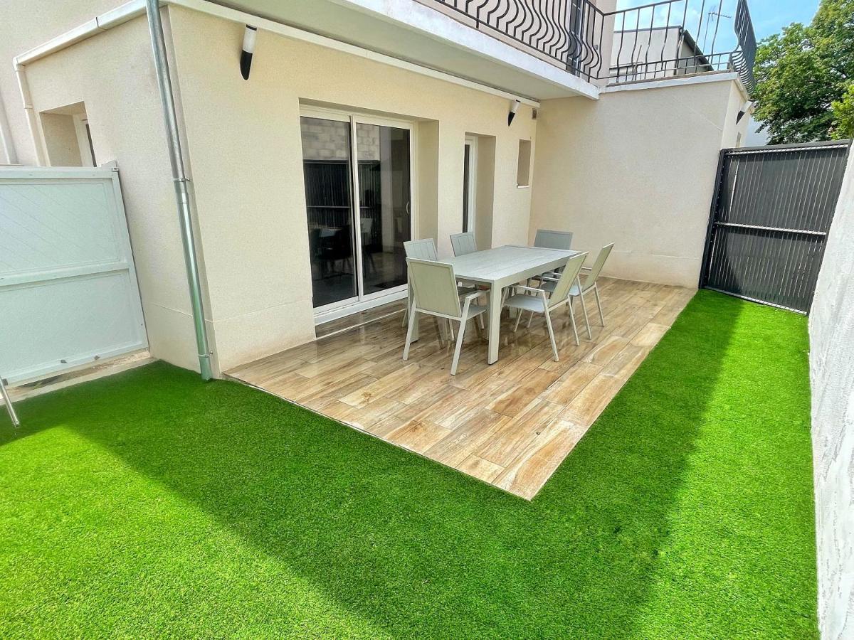 Les Appartements Du Carnot - Terrasses Et Jardins Ла Рошел Екстериор снимка