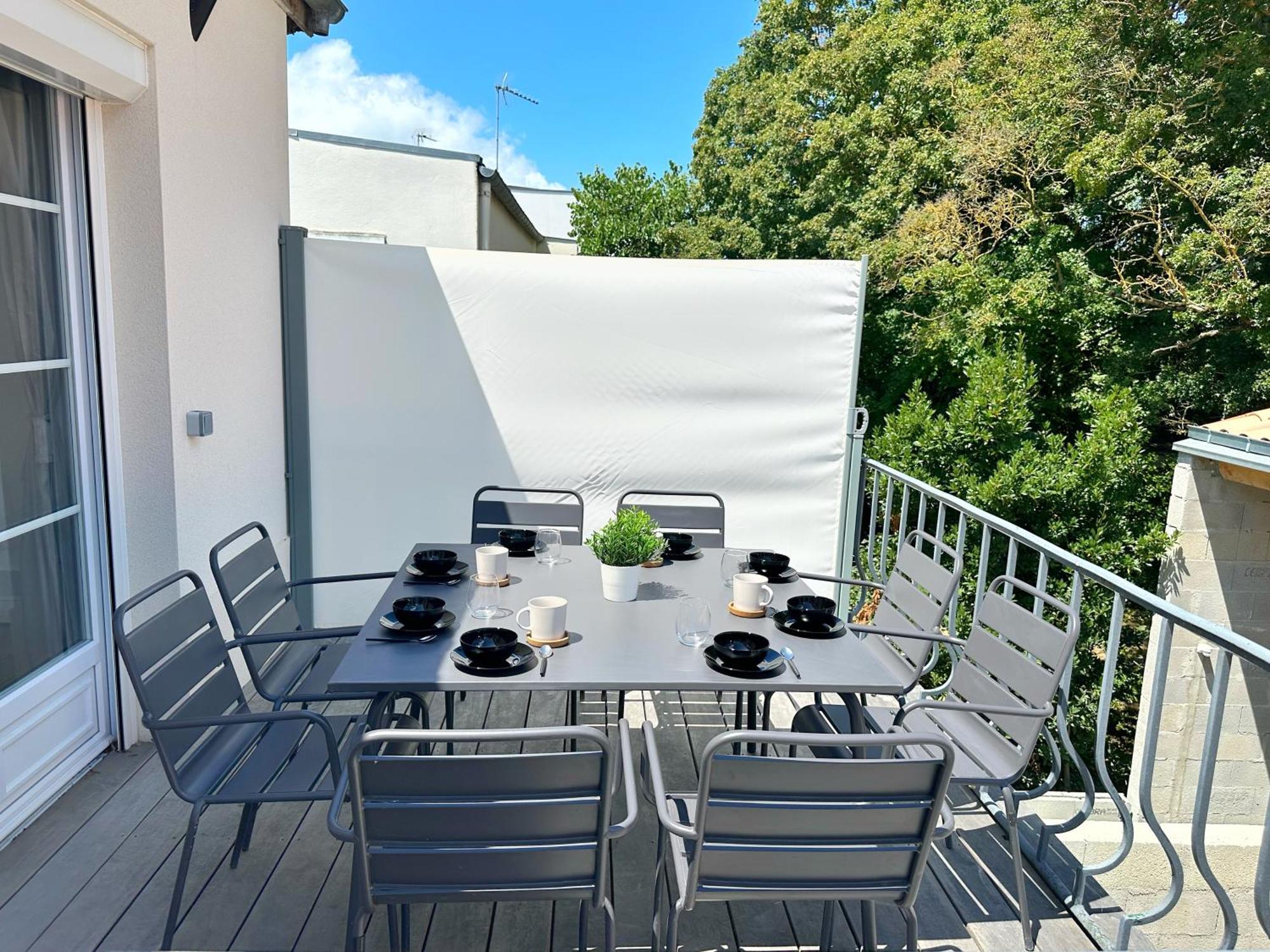 Les Appartements Du Carnot - Terrasses Et Jardins Ла Рошел Екстериор снимка